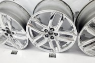 2020 Cadillac Aluminum Wheels AFTER Chrome-Like Metal Polishing - Aluminum Polishing - Wheel Polishing Services