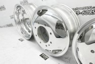 Truck Aluminum Wheel AFTER Chrome-Like Metal Polishing and Buffing Services / Restoration Services - Wheel Polishing